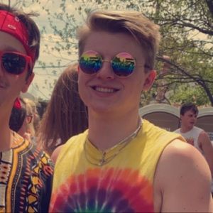 Meet your Posher, Thomas